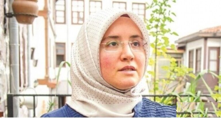 Tuba Köksal Kimdir?