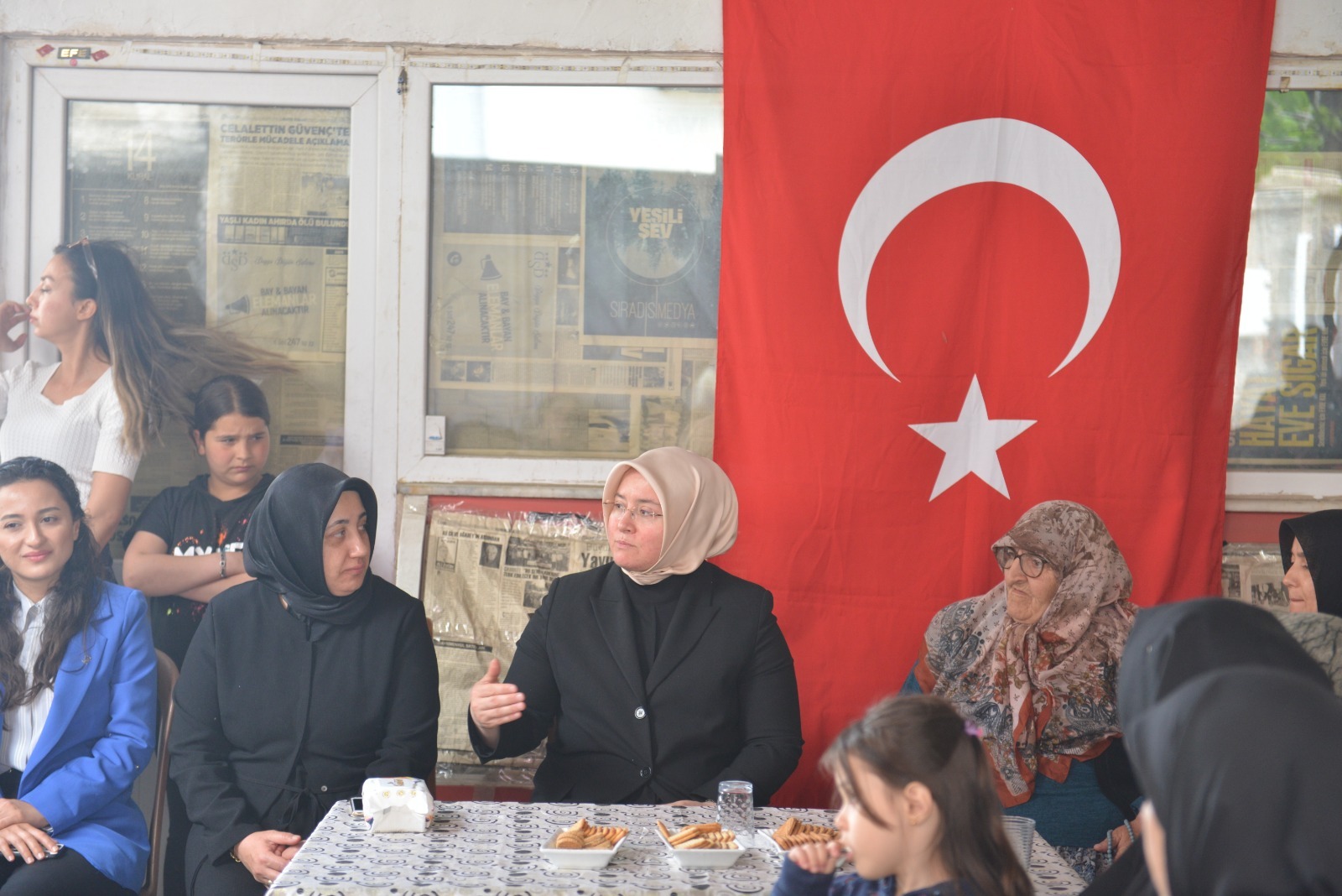 Köksal, ‘Dertleri Millet’e Hizmet Etmek Değil