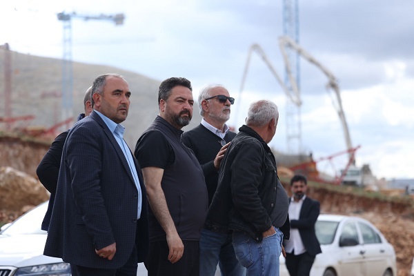 “Karaelbistan’a yeni bir çevre yolu yapacağız”