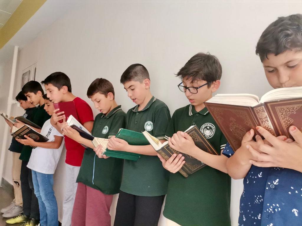Depremzede hafızlar çift diplomalı olacak