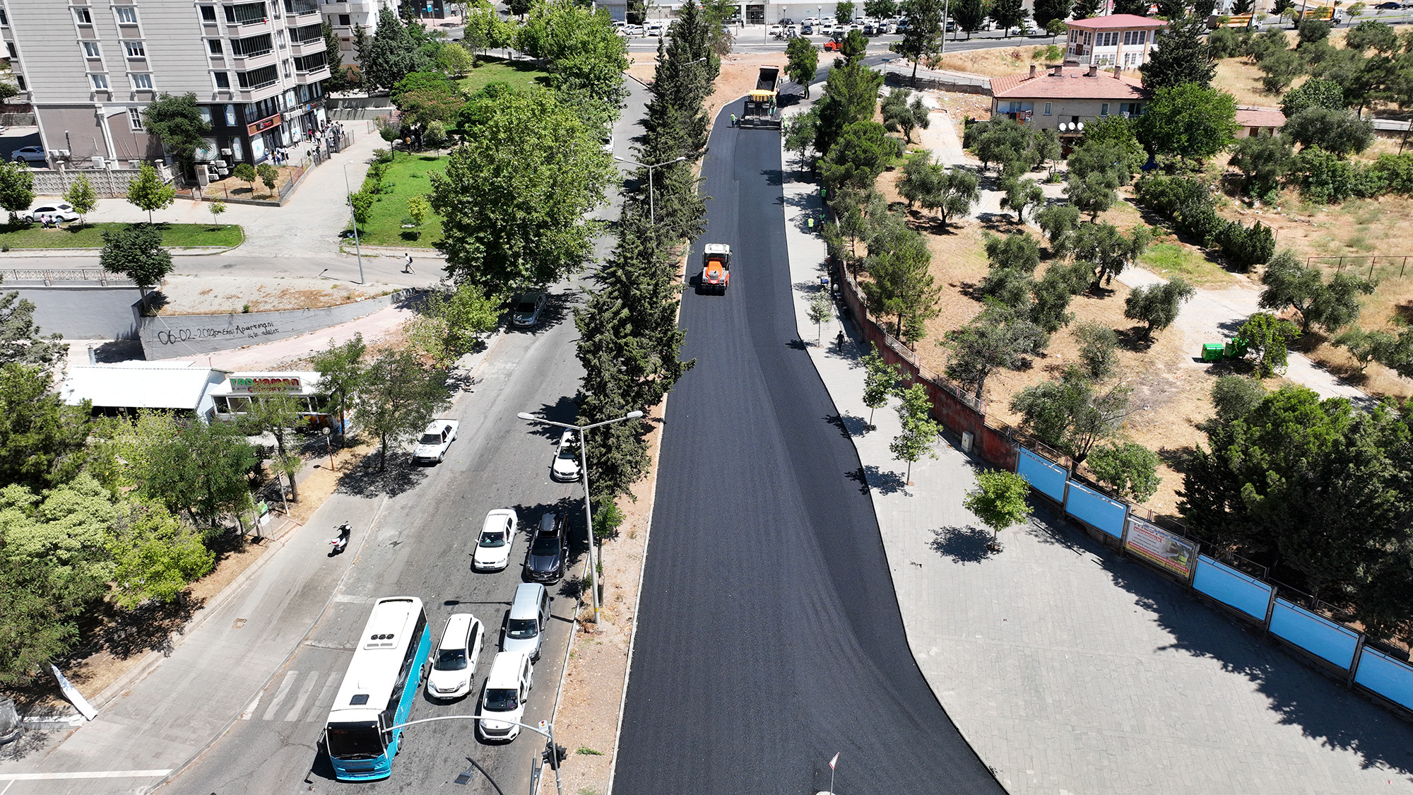 Büyükşehir, Caddeleri Bir Bir Yeniliyor