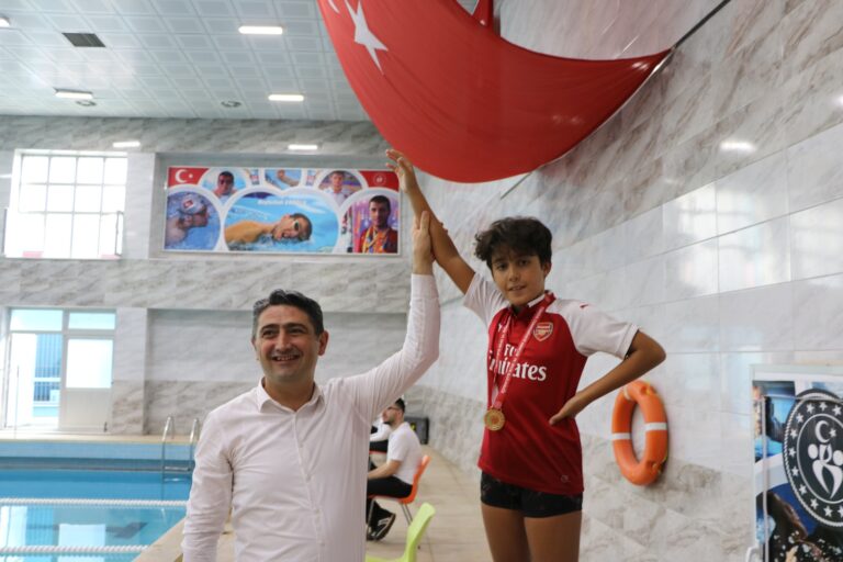 YAZ SPOR TÖRENLE SON BULDU