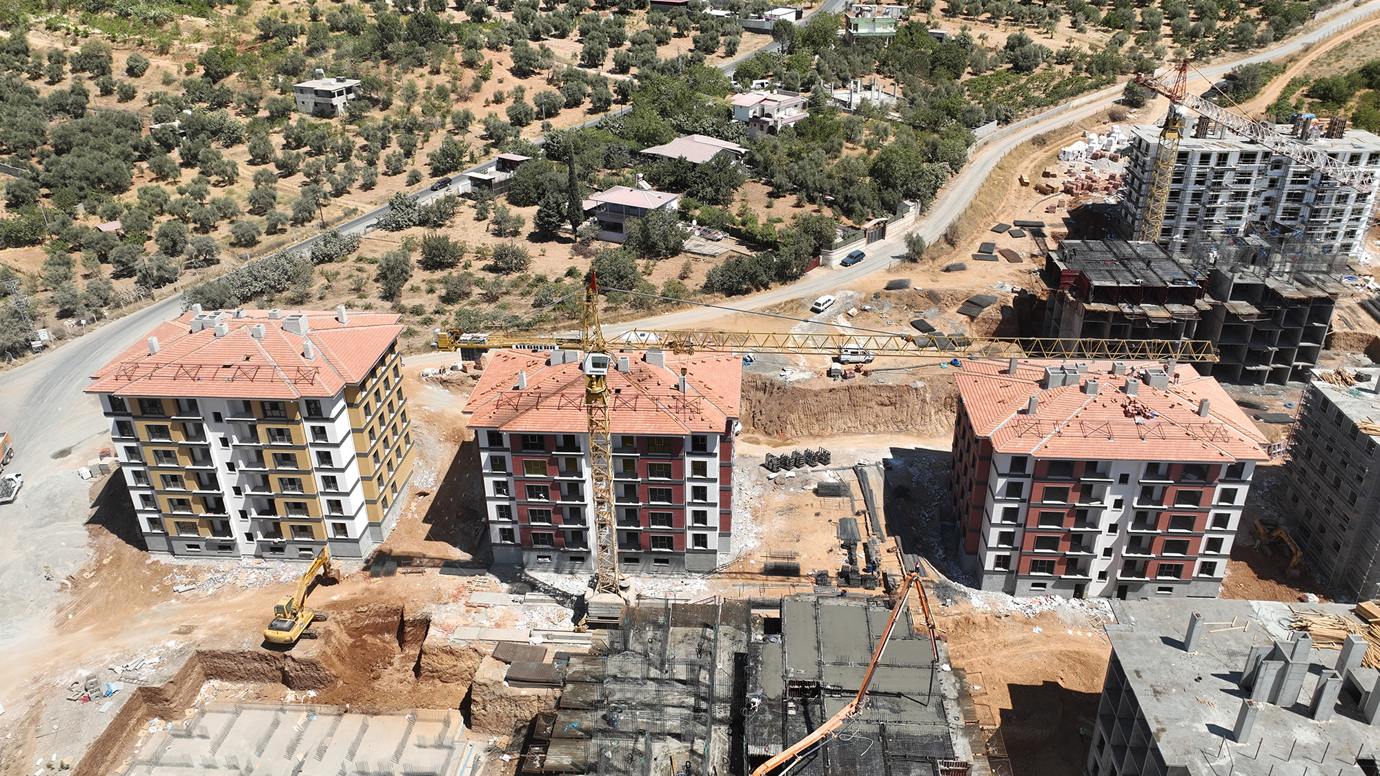 Kahramanmaraş’a 112 Bin Kalıcı Konut ve Köy Evi Yapılacak