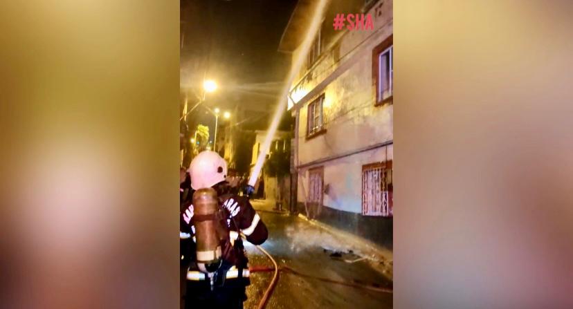 Evini ateşe verdi sonra kaçtı