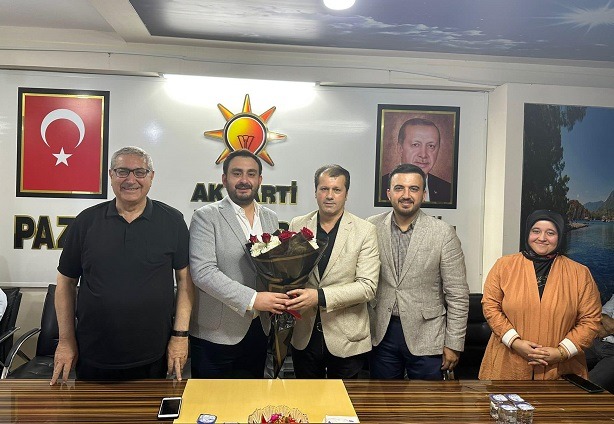 AK PARTİ PAZARCIK’TA DEVİR TESLİM YAPILDI