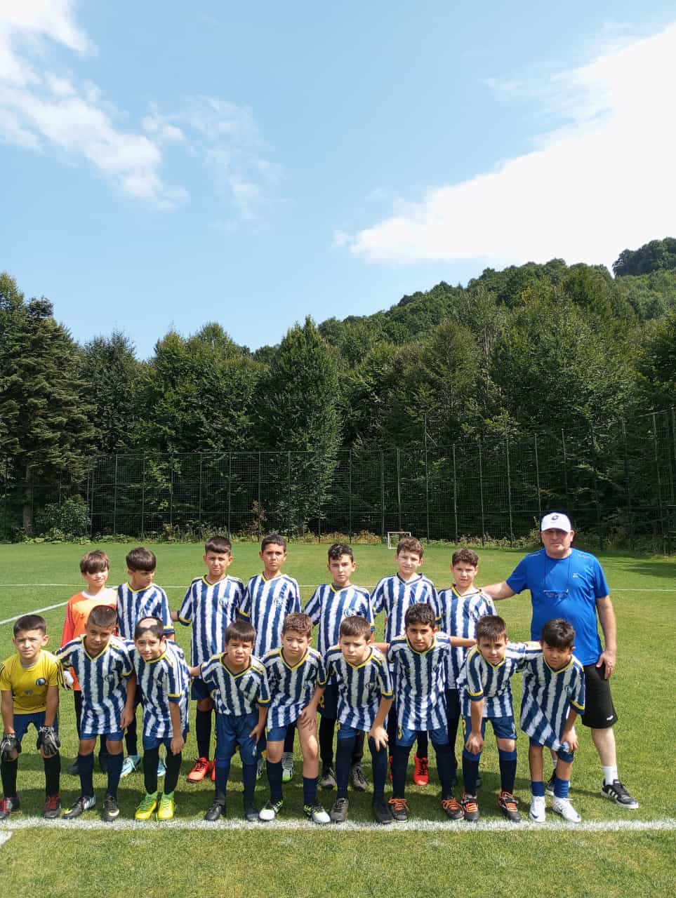 KOÇ CRİSTAL’İN MİNİKLERİ KARTEPE’DE FİNALE KOŞUYOR!