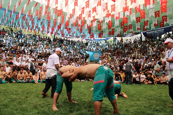 Güreşin Kalbi Bertiz’de attı