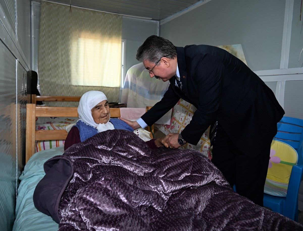 FATMA BEBEK CUMHURİYET’LE 100 YAŞINA GİRDİ