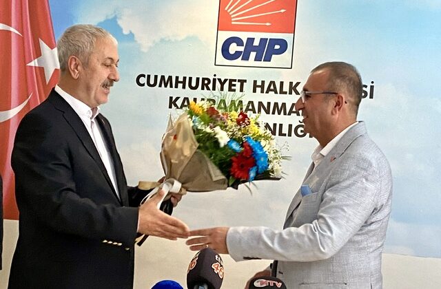 CHP İL BAŞKANLIĞINDA DEVİR TESLİM OLDU