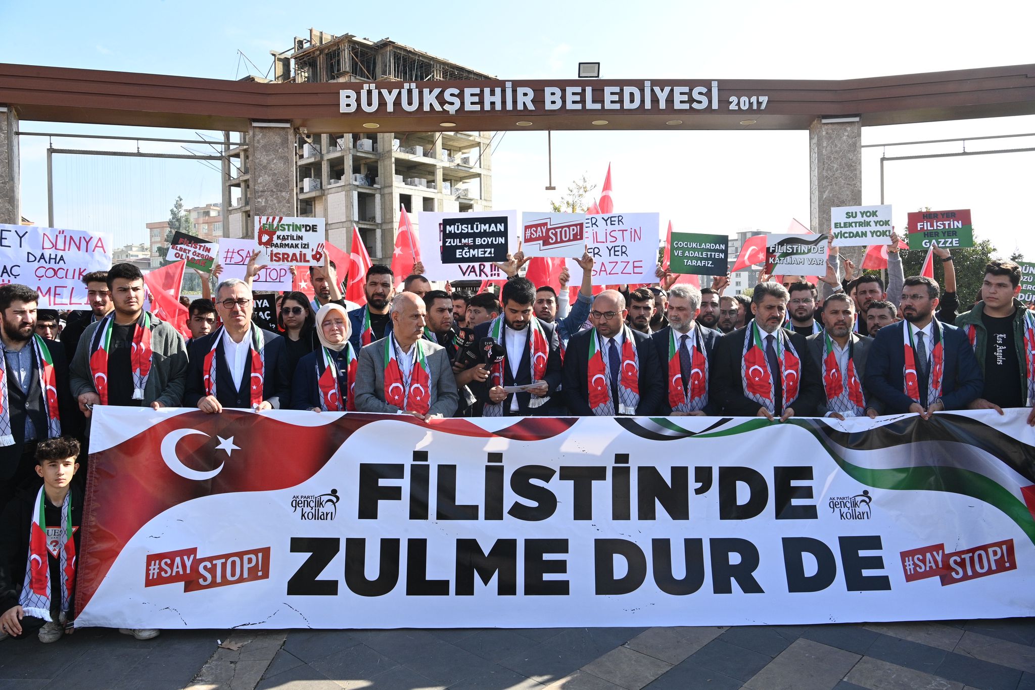Filistin İçin En Yüksek Sesle haykırmaya devam edeceğiz