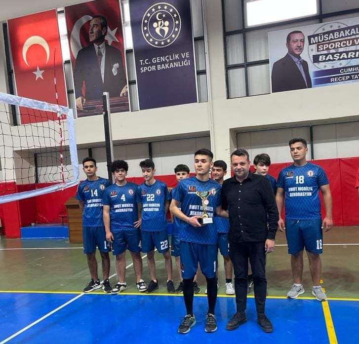 Şehit Tacettin Çeribaş Anadolu Lisesi Şampiyon