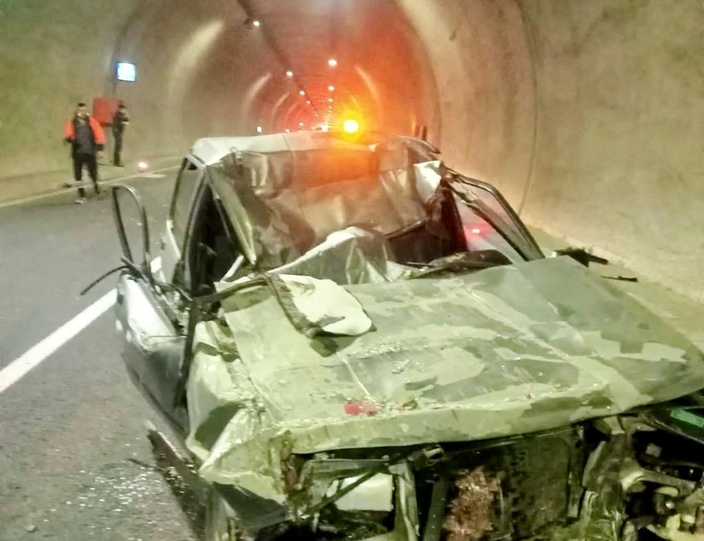 Kahramanmaraş’ta otomobil tıra arkadan çarptı: 1 ölü 1 ağır yaralı