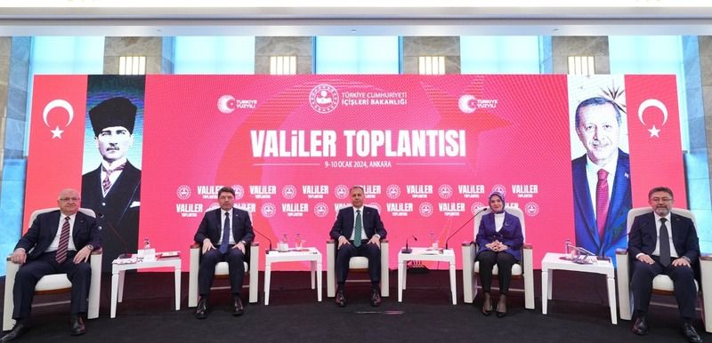 Vali Mükerrem Ünlüer, Valiler Toplantısına Katıldı
