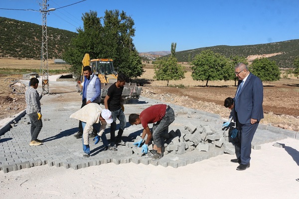 Pazarcık’taki kırsal mahallelerde de yüzler gülüyor