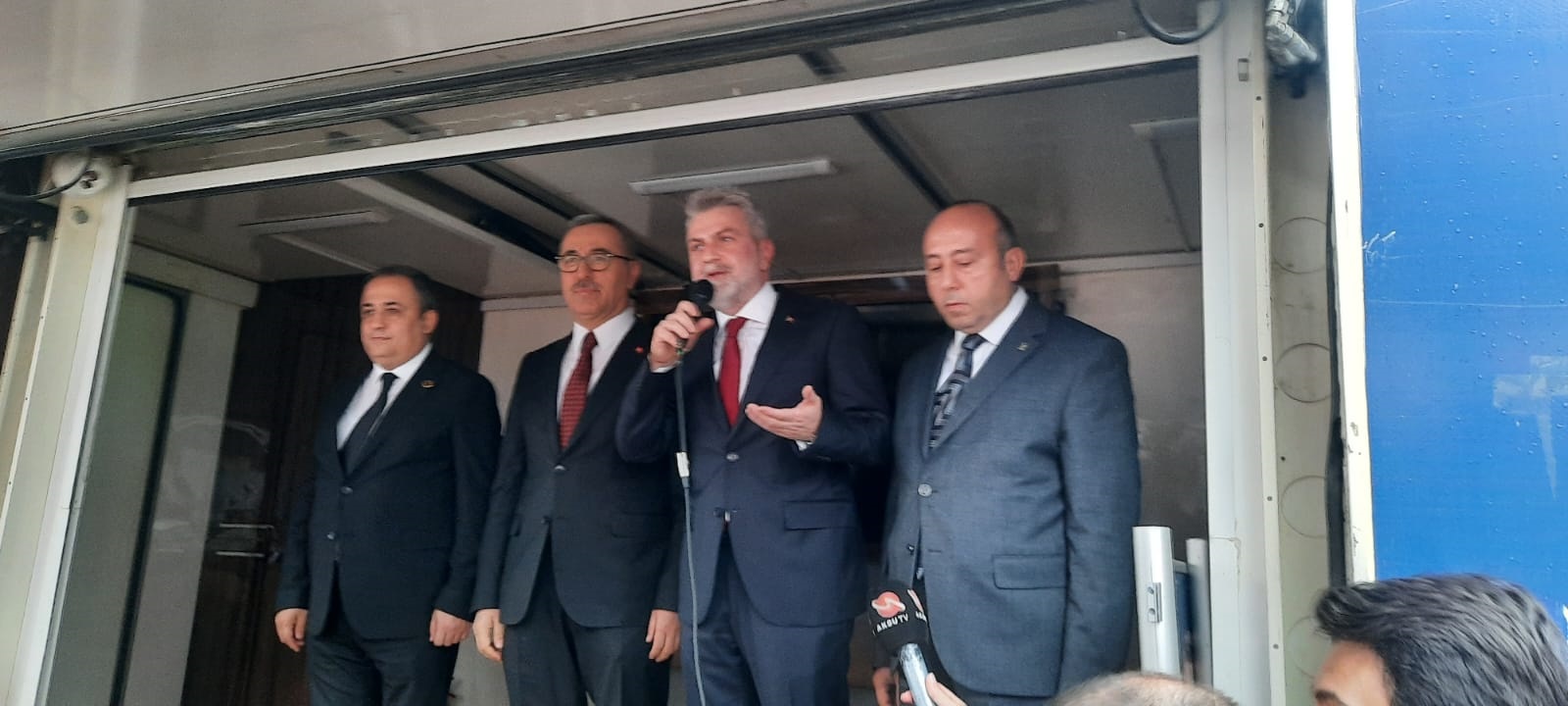 Görgel;” Bu şehre bir taşta bizim koymamız bizlere, sizlerin desteğiyle nasip olur”