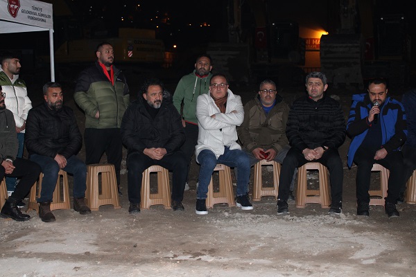 DEPREM ŞEHİDİ SPORCULAR ŞEHİT DÜŞTÜKLERİ YERDE ANILDILAR 20 IMG 4482