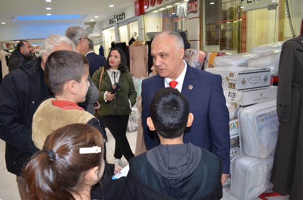 Dr. Selahaddi̇n can, esnaflarimiza can olmaya geli̇yoruz