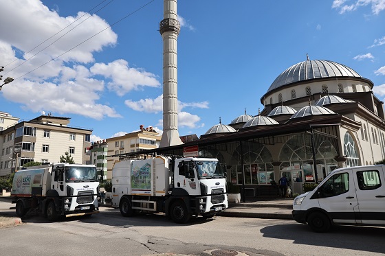 Onikişubat’ta camiler gül kokulu, Ramazan’lar huzurlu