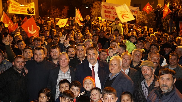 Ceceli Evladı Karaca’yı bağrına bastı