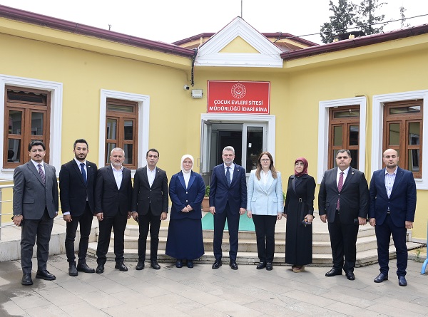 Başkan Görgel’den Çocuk Evleri ve Engelsiz Yaşam Merkezi’ne Bayram Ziyareti
