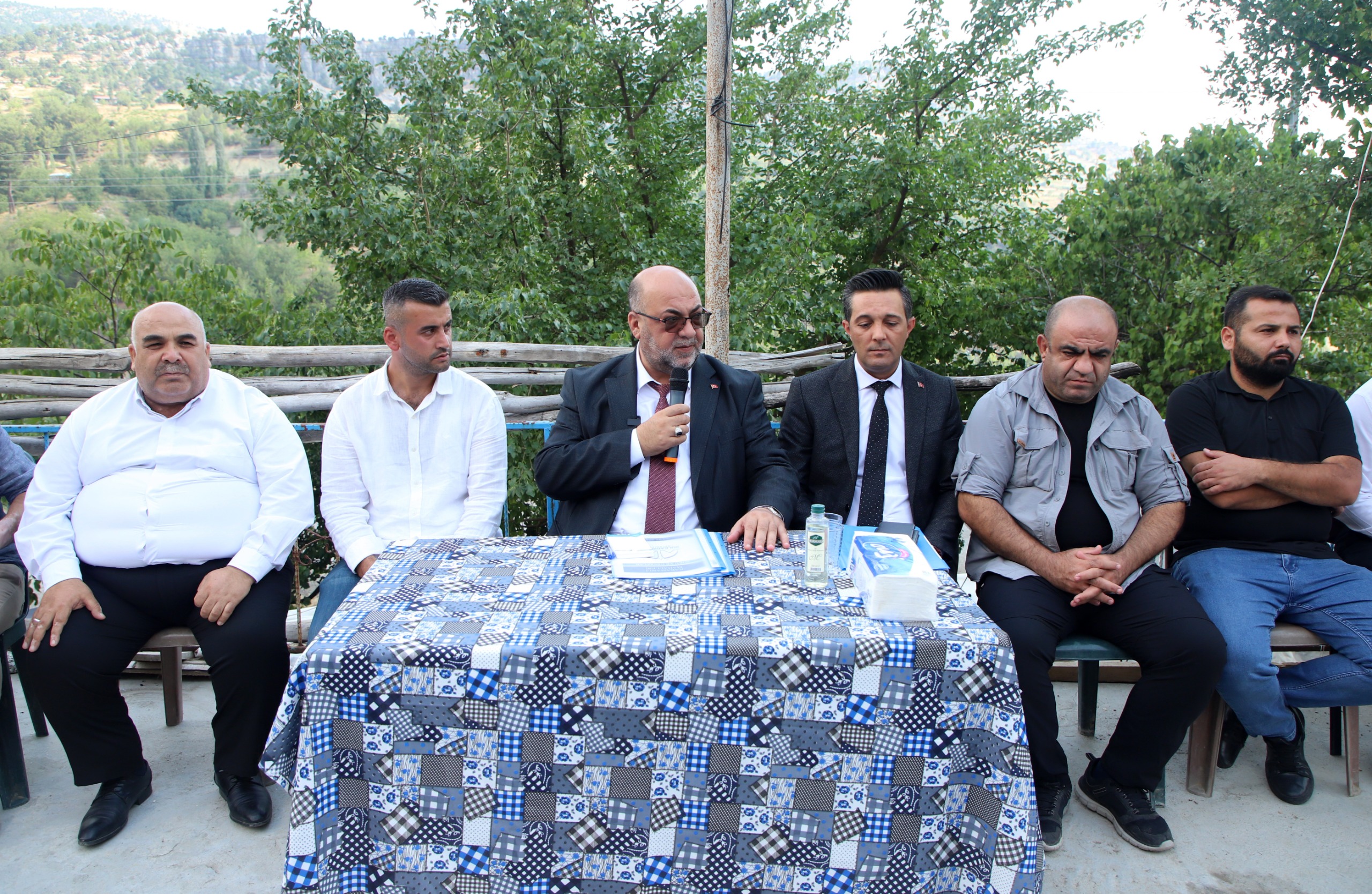 Akpınar Vatandaşı dinliyor, sorunu yerinde çözüyor