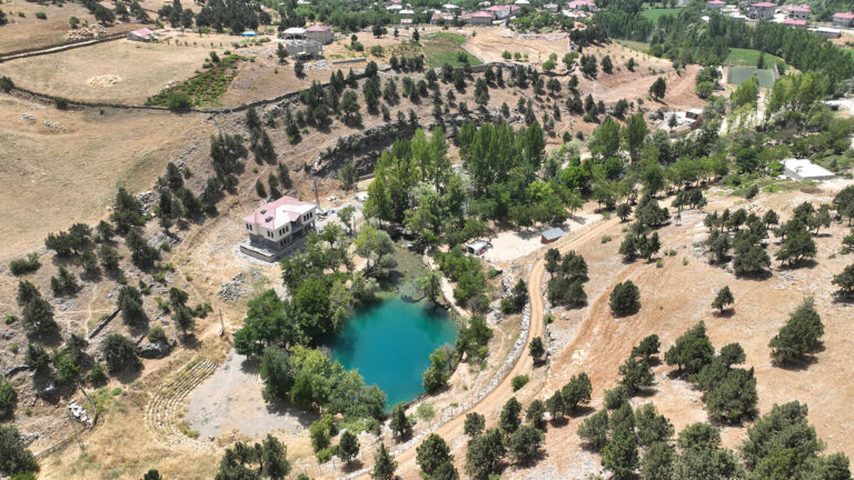 Türkiye’nin Gizemli Obruğu Yeşilgöz Ziyaretçilerin Uğrak Noktası