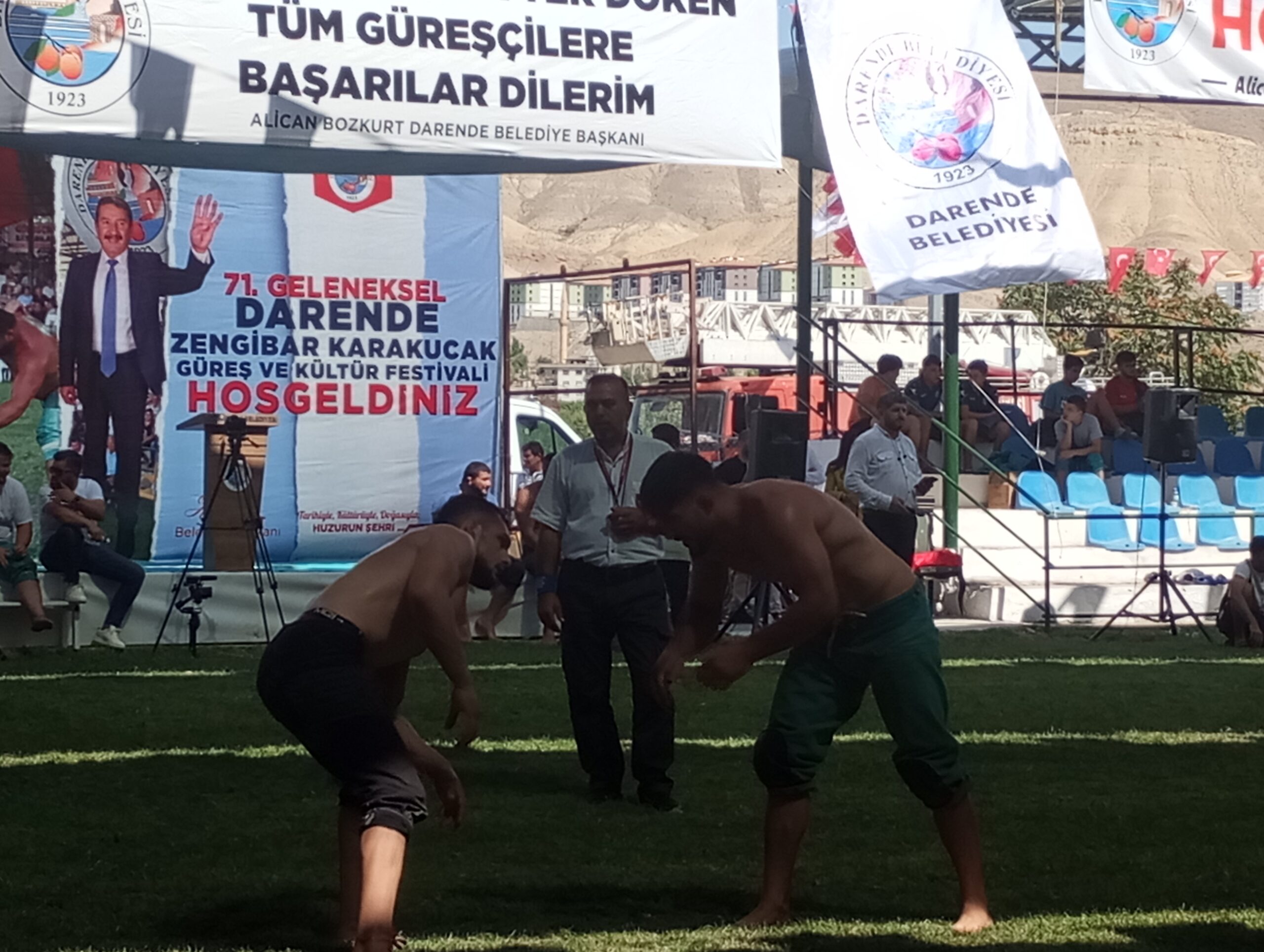 Darende de Kahramanmaraş rüzgarı esiyor
