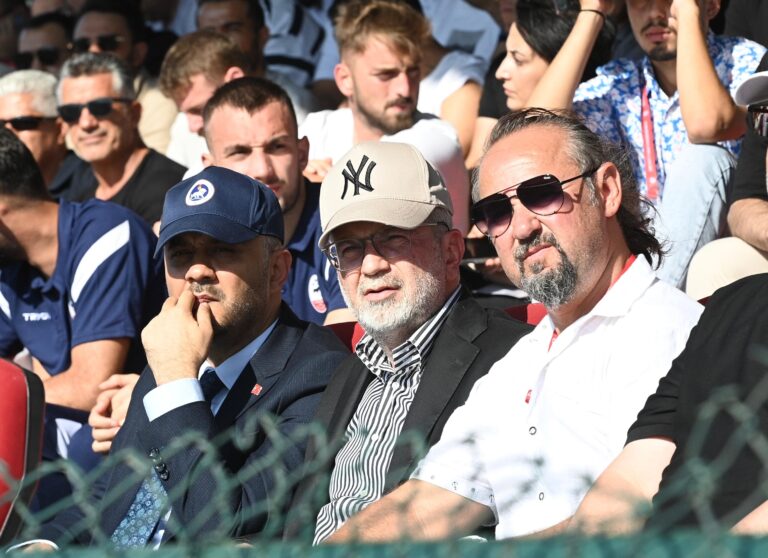 Görgel, Kahramanmaraşspor’u zorlu müsabakada yalnız bırakmadı