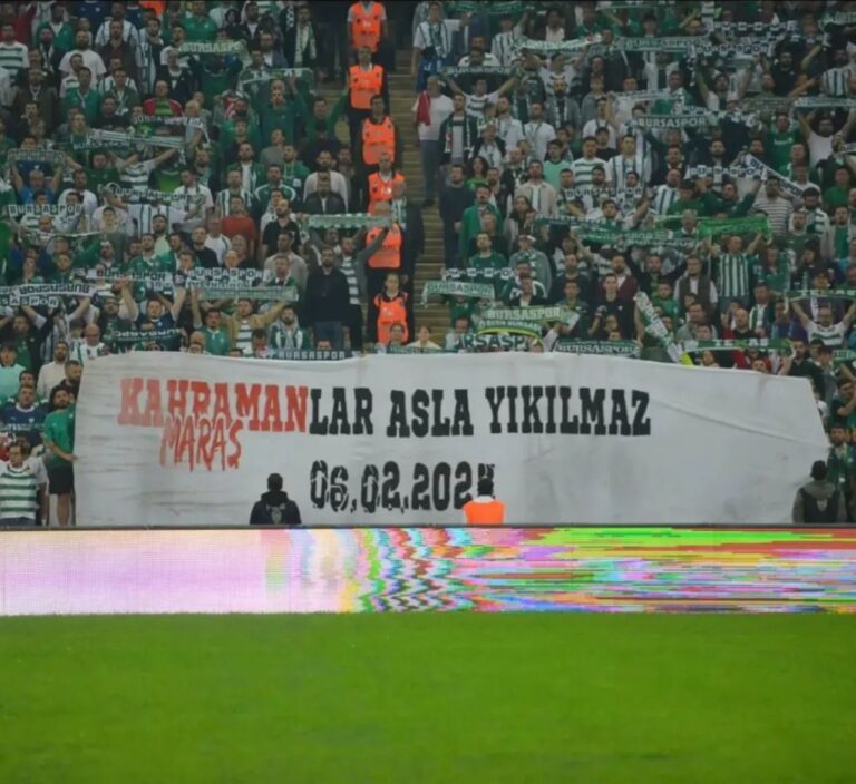 Bursa’daki Kahramanmaraşlılardan Anlamlı Pankart
