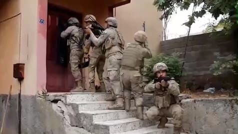 Aranan 40 Kişi Tutuklandı