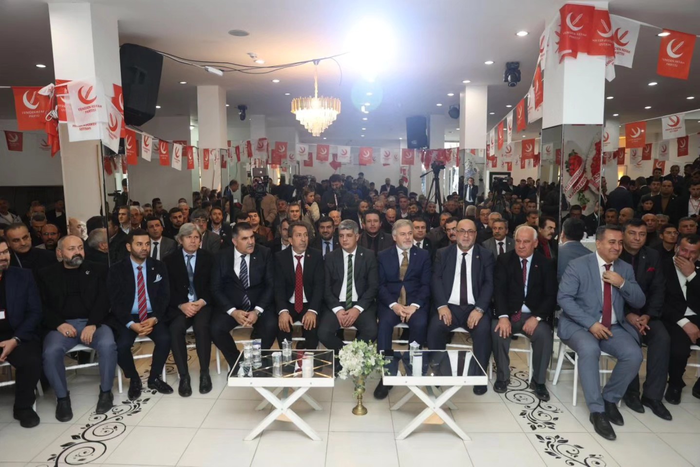 YENİDEN REFAH PARTİSİ DULKADİROĞLU İLÇESİ 2. OLAĞAN KONGRESİ GERÇEKLEŞTİRİLDİ