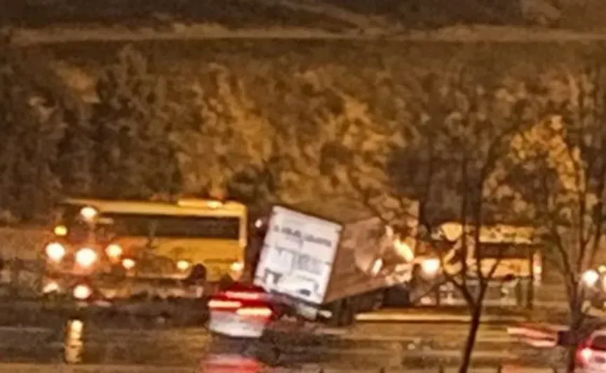 Kahramanmaraş – Gaziantep yolunda ortalık savaş alanına döndü
