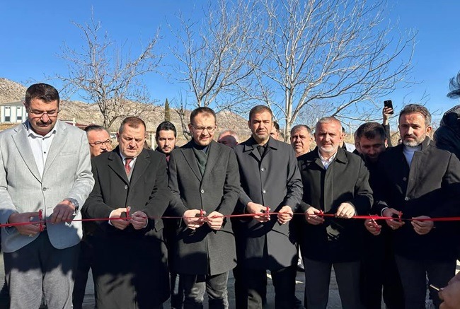 ÇAĞLAYANCERİT’TE BUNGALOV EV VE RESTORAN HİZMETE AÇILDI