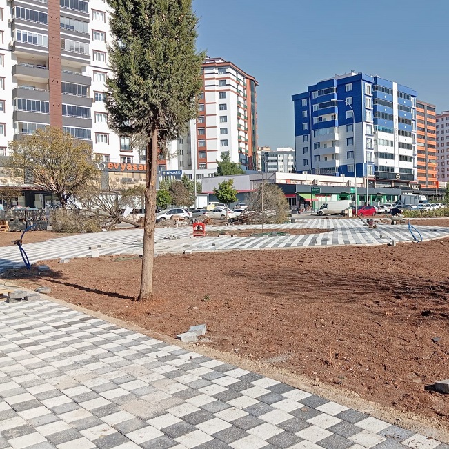 Büyükşehir, Yürüyüş Yollarında Konfor ve Güvenliği Sağlıyor