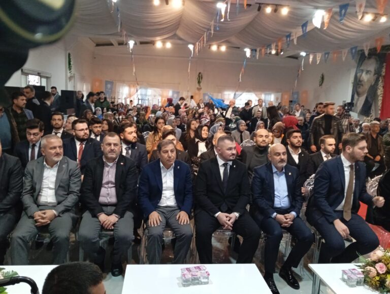 Tosun; “Gençlik Hareketi, Türkiye’nin Geleceğinin Mimarıdır”