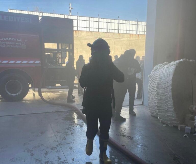 Kahramanmaraş’ta tekstil fabrikasında yangın