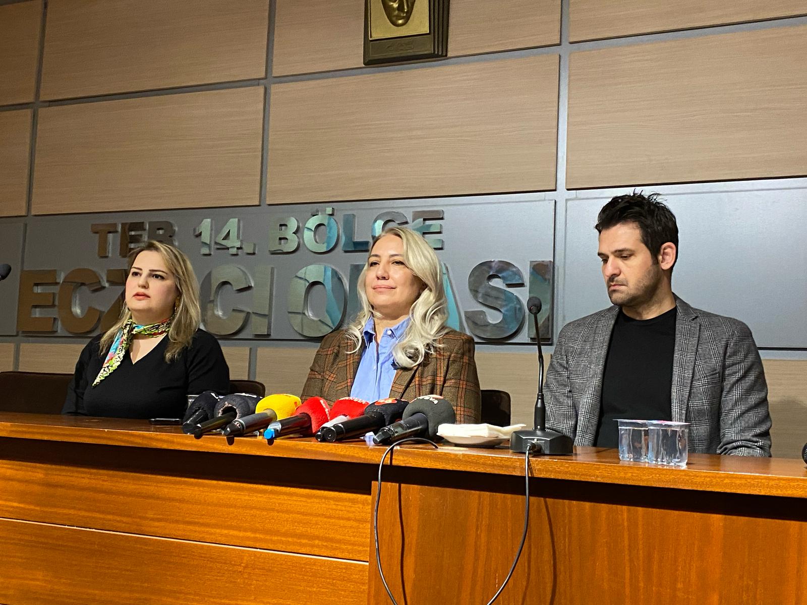 Eczacılar Sağlık Sistemine Dikkat Çekti: “Sağlık Kapınız Açık Kalsın”