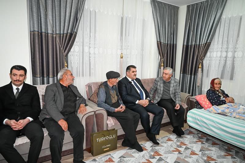 Karaca’dan VEFA Ziyareti; “Onlar Bizim Çınarlarımız”