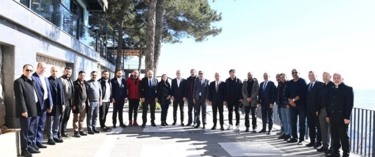 UGİYAD ÜYELERİ AK PARTİ KURMAYLARI İLE BİR ARAYA GELDİ
