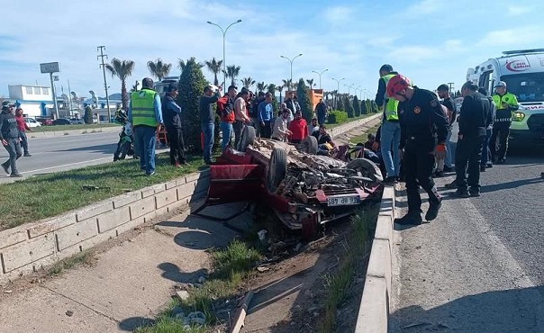 Kahramanmaraş’ta iki otomobil çarpıştı: 6 yaralı