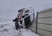 Kahramanmaraş’ta ambulans devrildi: 3 yaralı