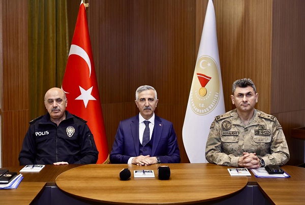 operasyonlarla şebekeler çökertildi