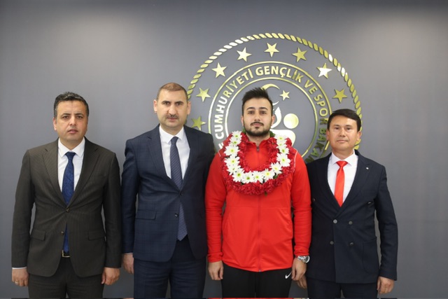 Tunahan Tatoğlu’ndan Avrupa Şampiyonluğu!
