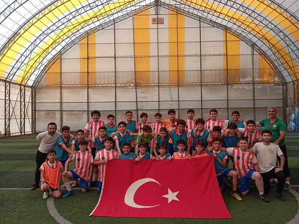 19 MAYIS COŞKUSU’NA KARŞIYAKA SPOR KULÜBÜ DAMGASI