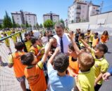 Bakan Tekin, Kahramanmaraş’ta Okulları Ziyaret Etti