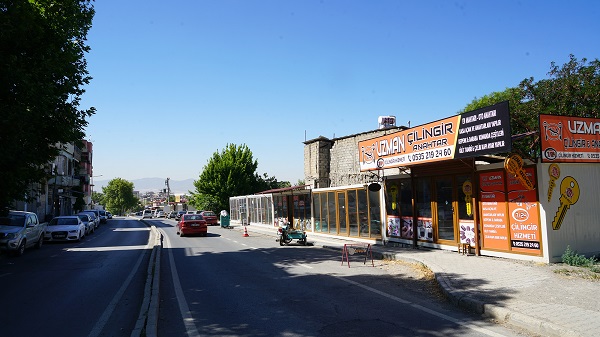 Demirci Esnafı, Geçici İş Yerlerinde Faaliyete Başladı
