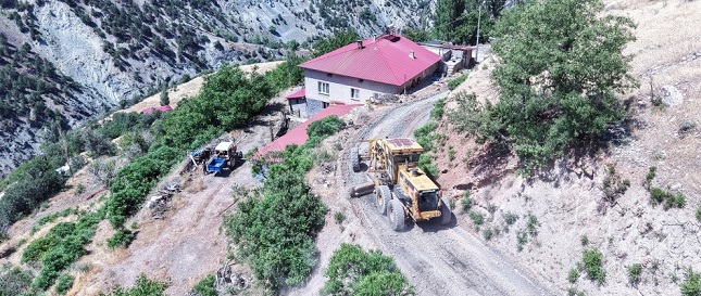 BÜYÜKŞEHİR EKİNÖZÜ GRUP YOLLARINDA ÇALIŞIYOR