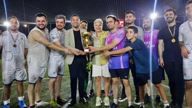 Kurumlar Arası Futbol Turnuvasında Şampiyon: Drogon (Avukatlar) Takımı