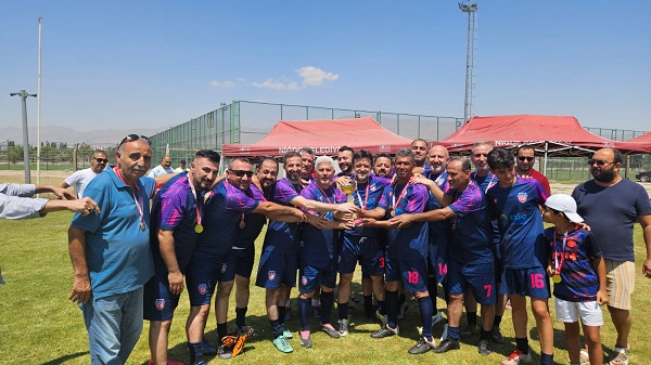 ŞAMPİYON 46 KAHRAMANMARAŞ!