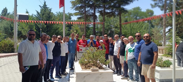 Veteranlardan Ömer Halisdemir’in Kabrine Ziyaret!